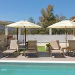 Ilenia\'S 3 Bedroom House With Private Pool