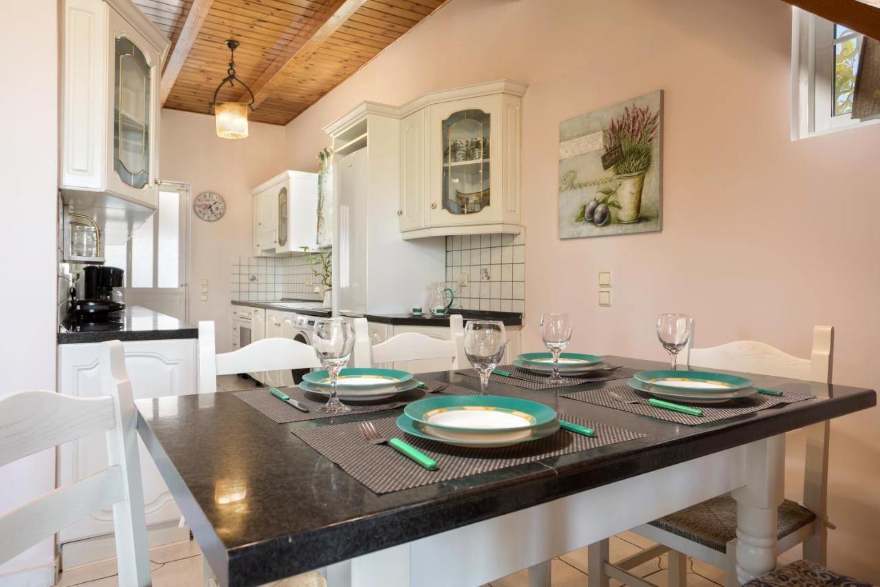 Ferienhaus Ilenia's 3 Bedroom House With Private Pool Laganas