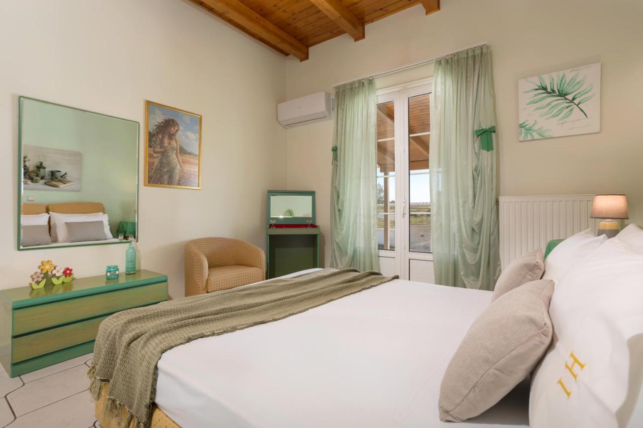 Ferienhaus Ilenia's 3 Bedroom House With Private Pool Laganas