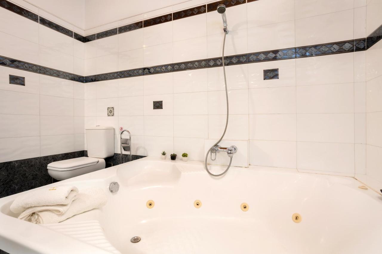 Ilenia's 3 Bedroom House With Private Pool * Laganas